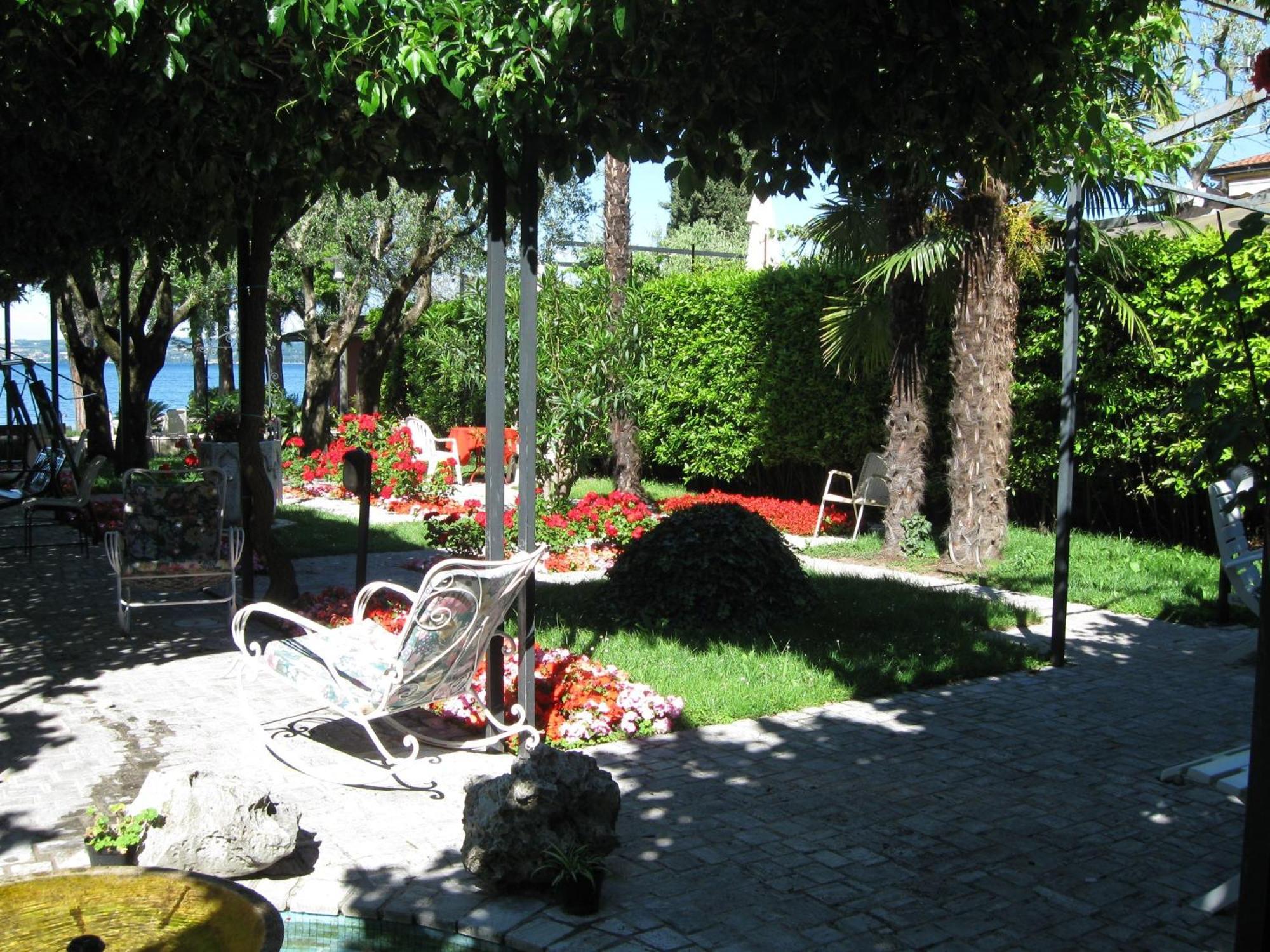 Hotel Giardino Sirmione Eksteriør billede